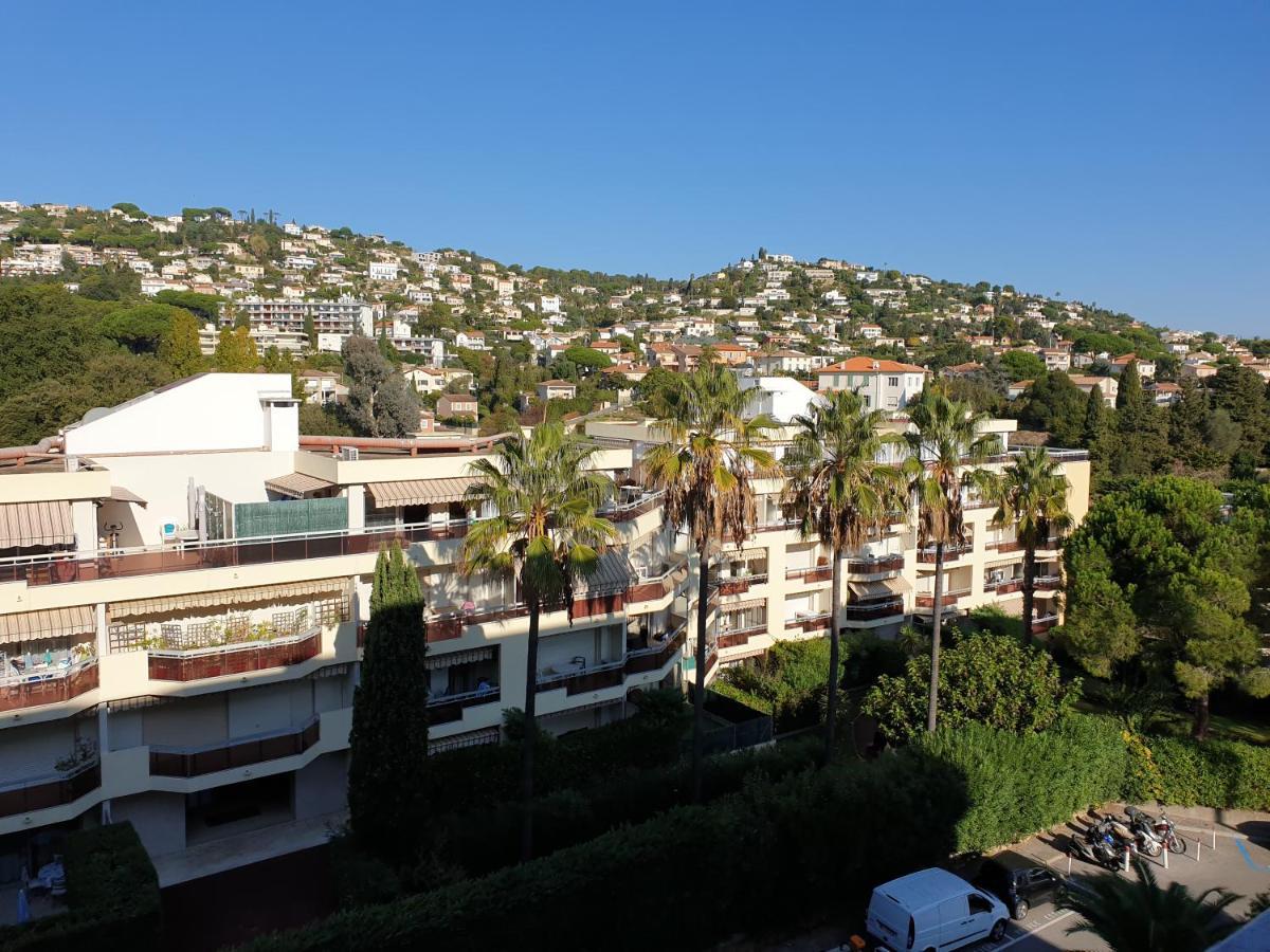 Appart L'Estivaliere Golfe-Juan Exterior foto